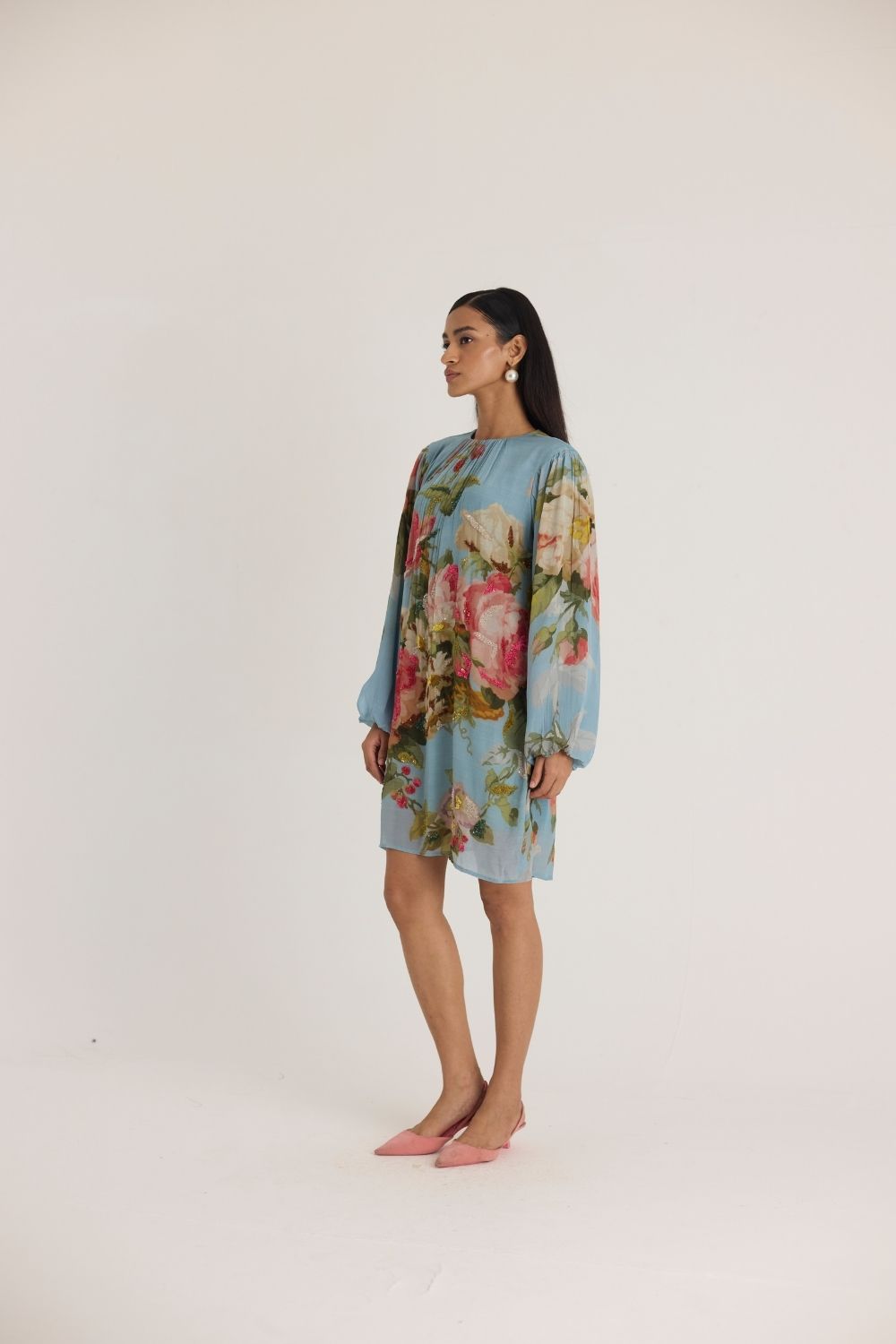 TAFFY EMBROIDERED SHORT DRESS