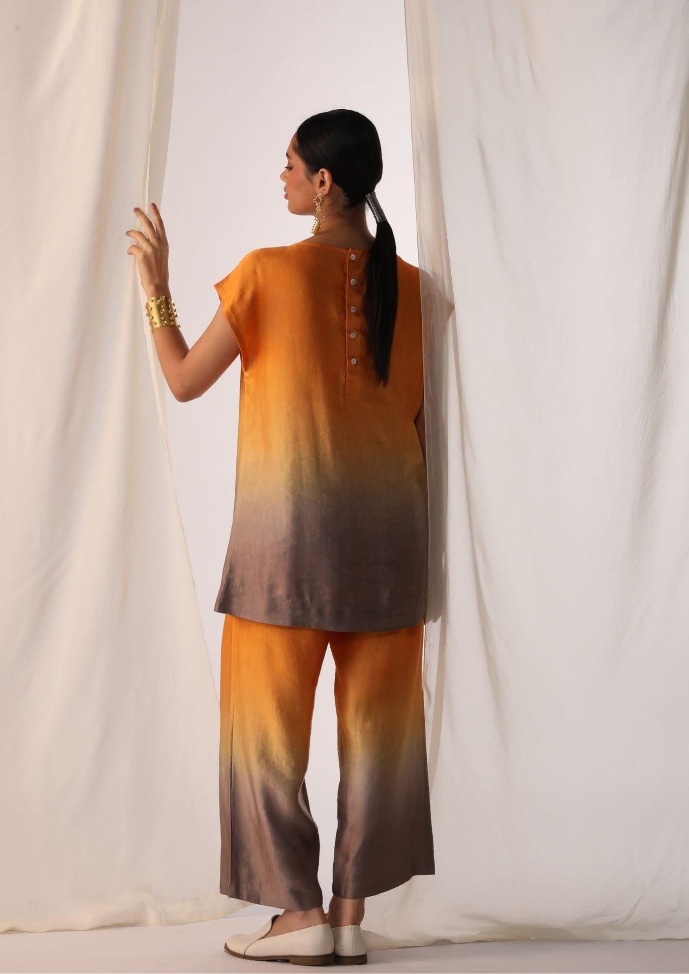 Linen satin ombre co-ord set with floral handwork