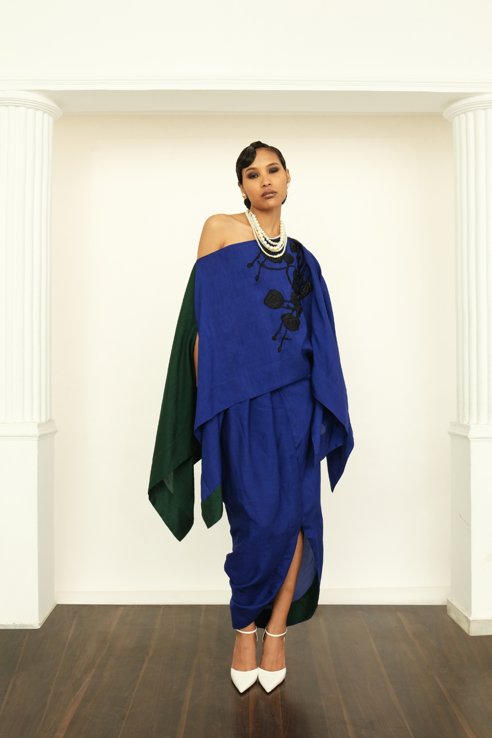 Rb Off Shoulder Cape
