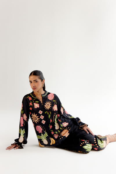Ilia Shirt - Seashell (Black)