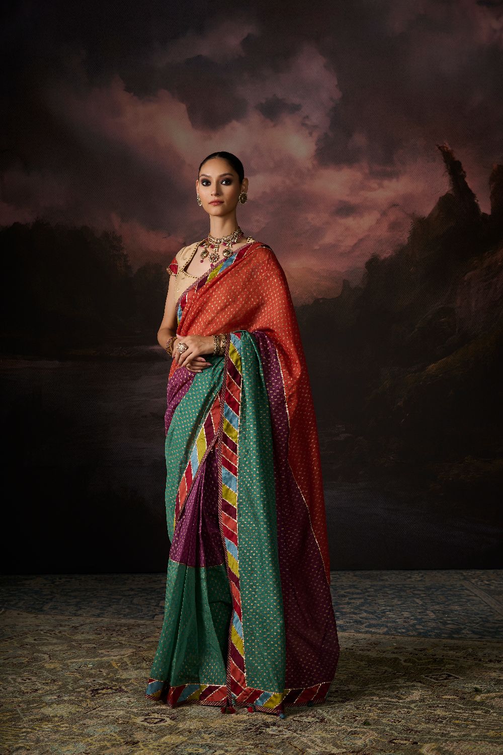 ADAH SARI