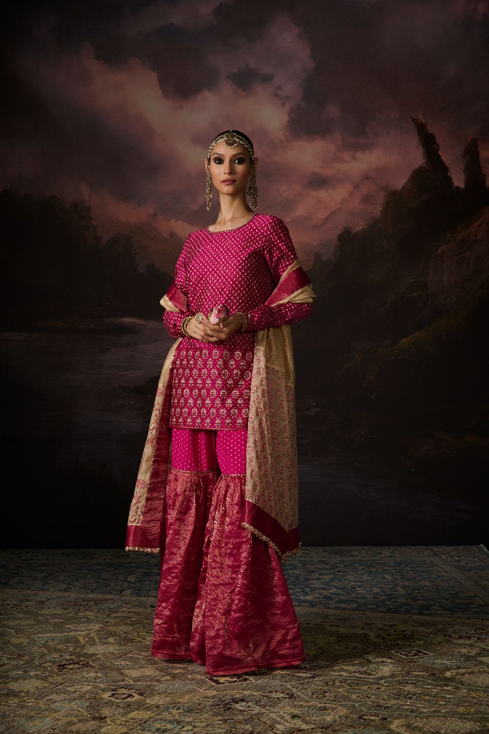 ADNAN DUPATTA