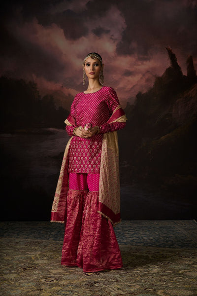 ADNAN DUPATTA
