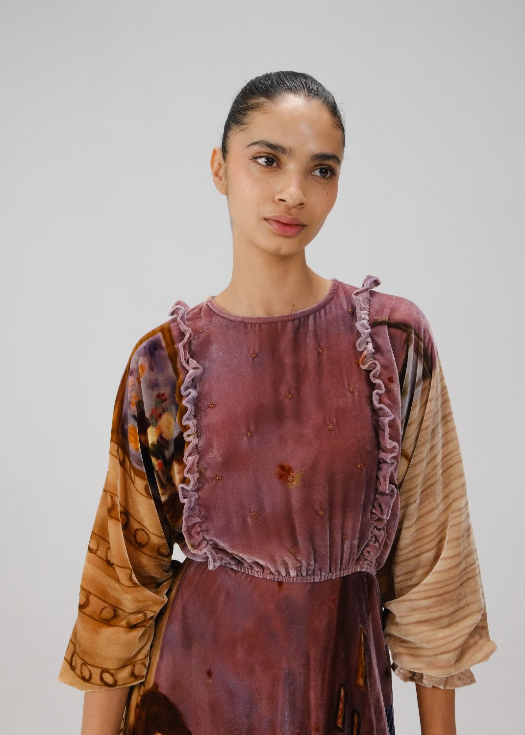 ALICE DRESS-Living Room