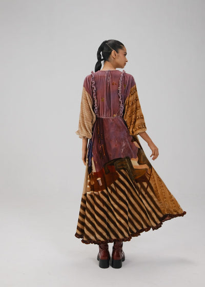 ALICE DRESS-Living Room