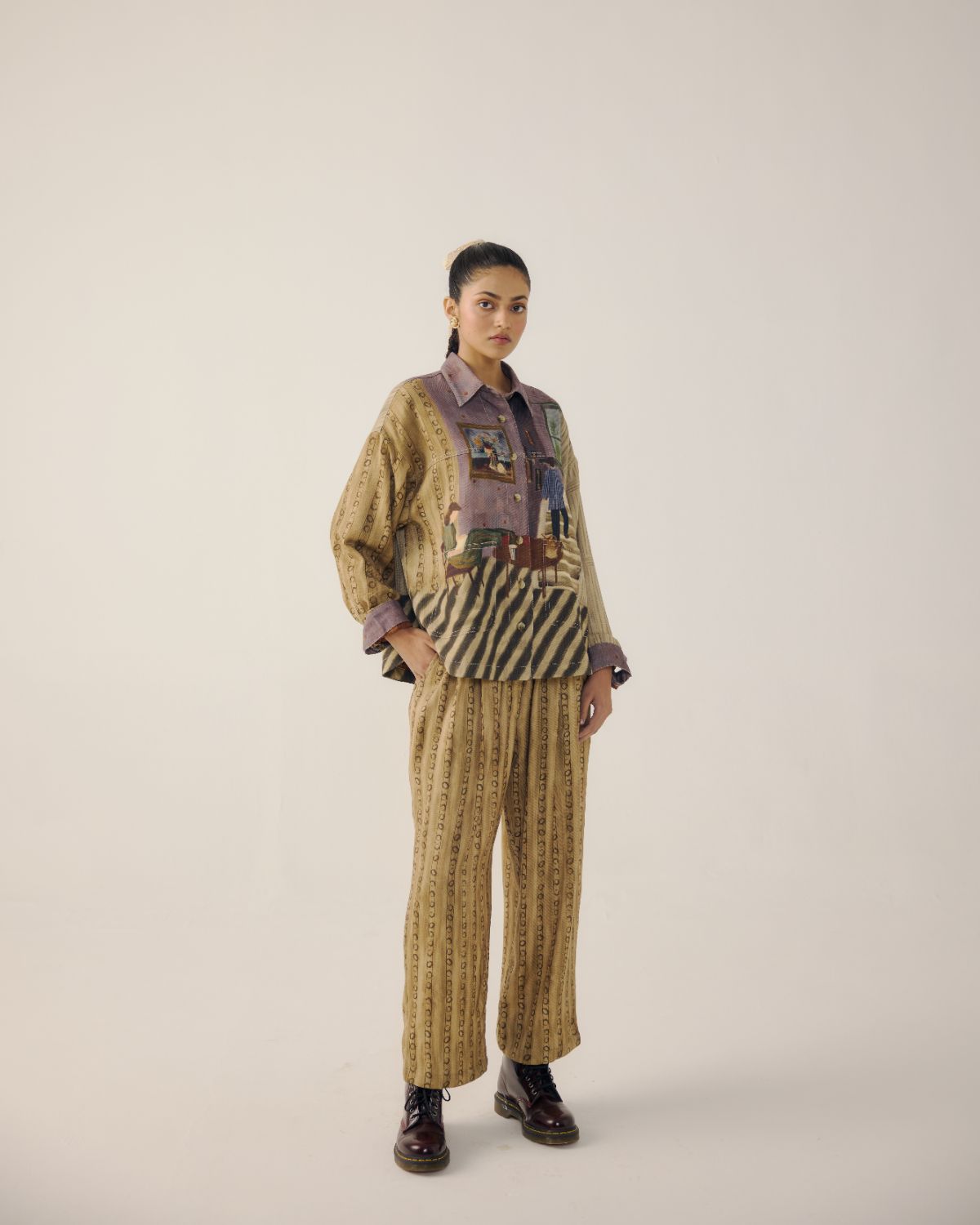 AVA JACKET-Living Room