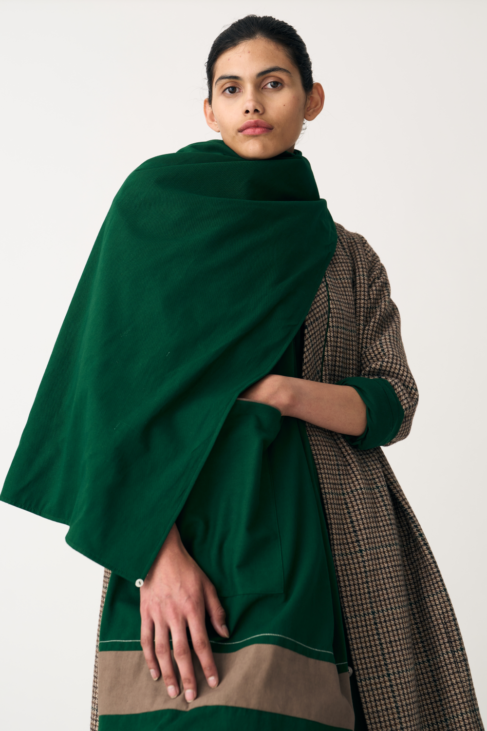 PATCH POCKET SCARF - EMERALD GREEN