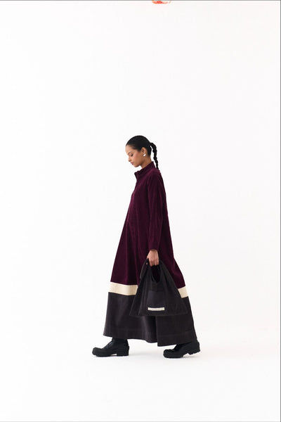 TURTLE NECK DRESS-WINE