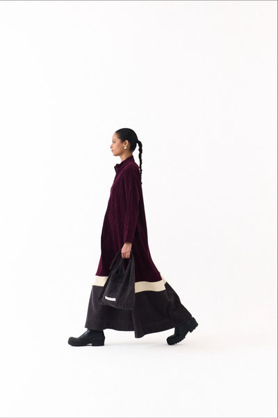 TURTLE NECK DRESS-WINE