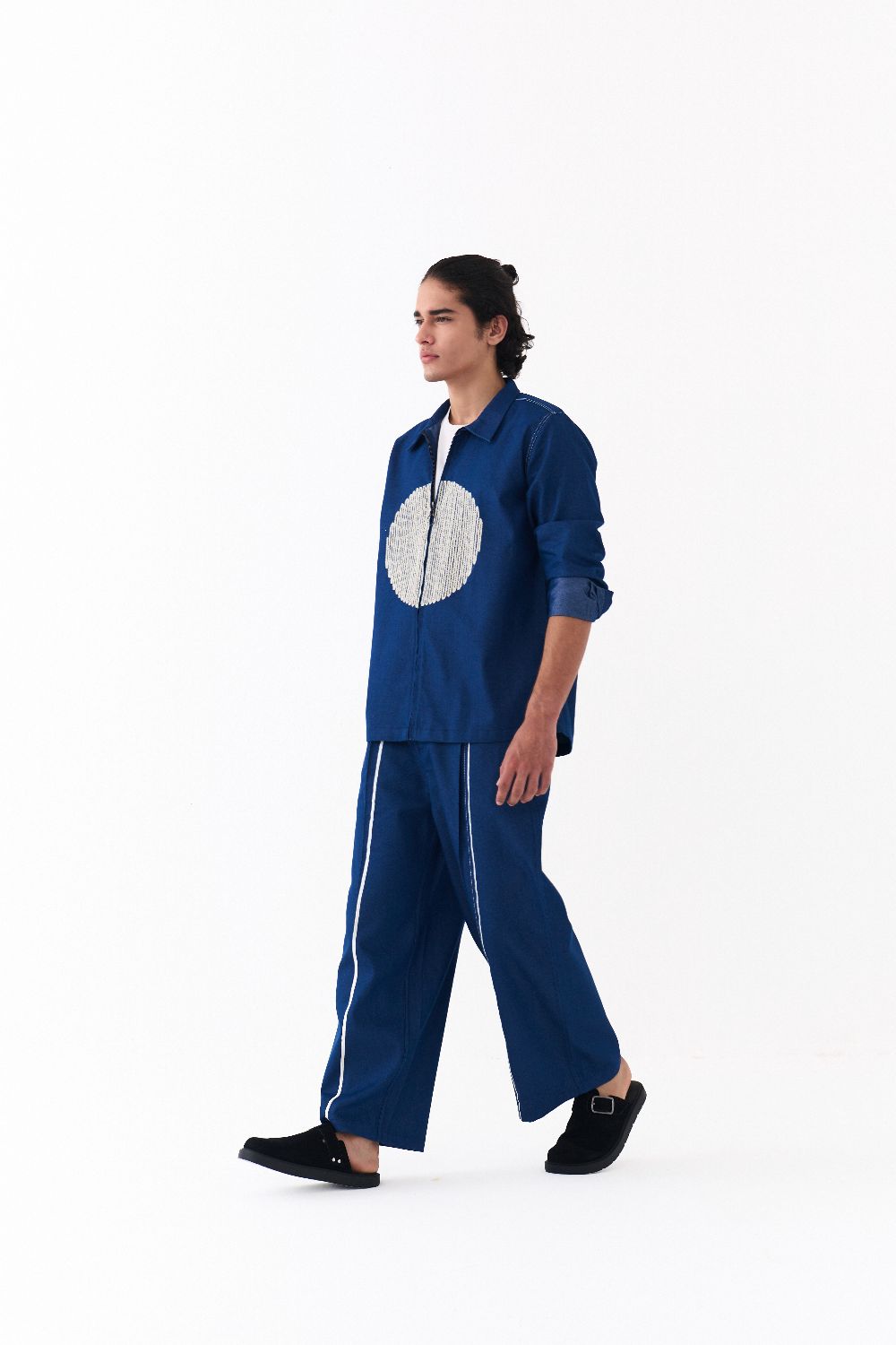 CIRCLE EMB. SHACKET-DENIM BLUE