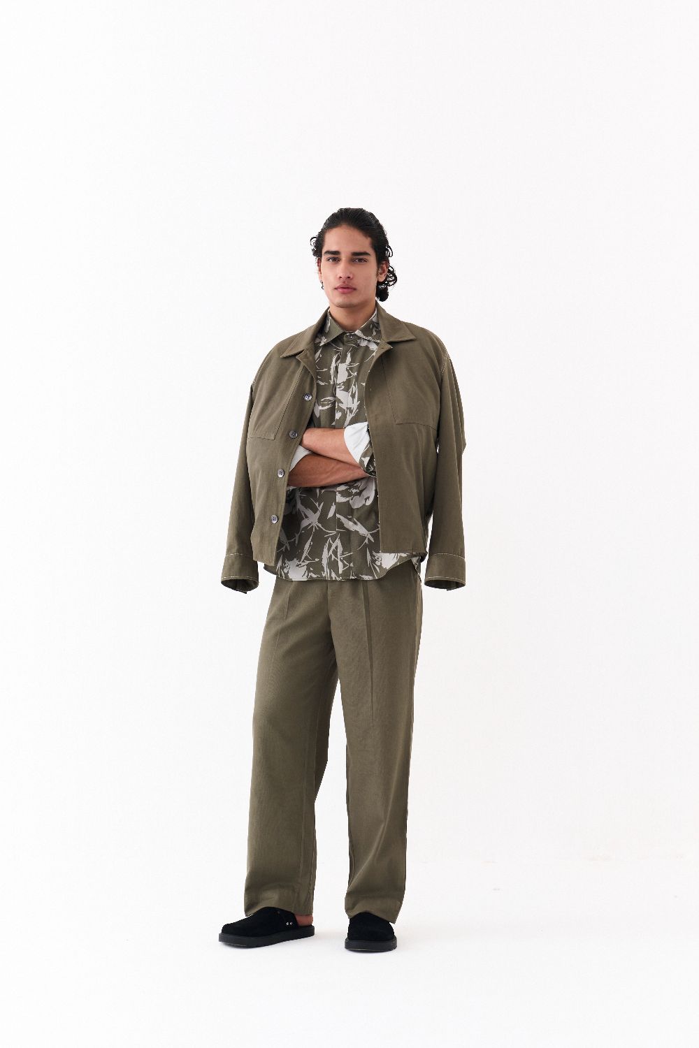 UNISEX JACKET-OLIVE