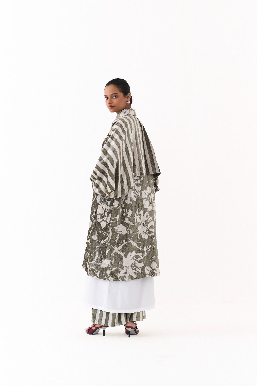 FLORAL BAT SLEEVE JACKET CO ORD
(SET OF 3)-OLIVE STRIPE