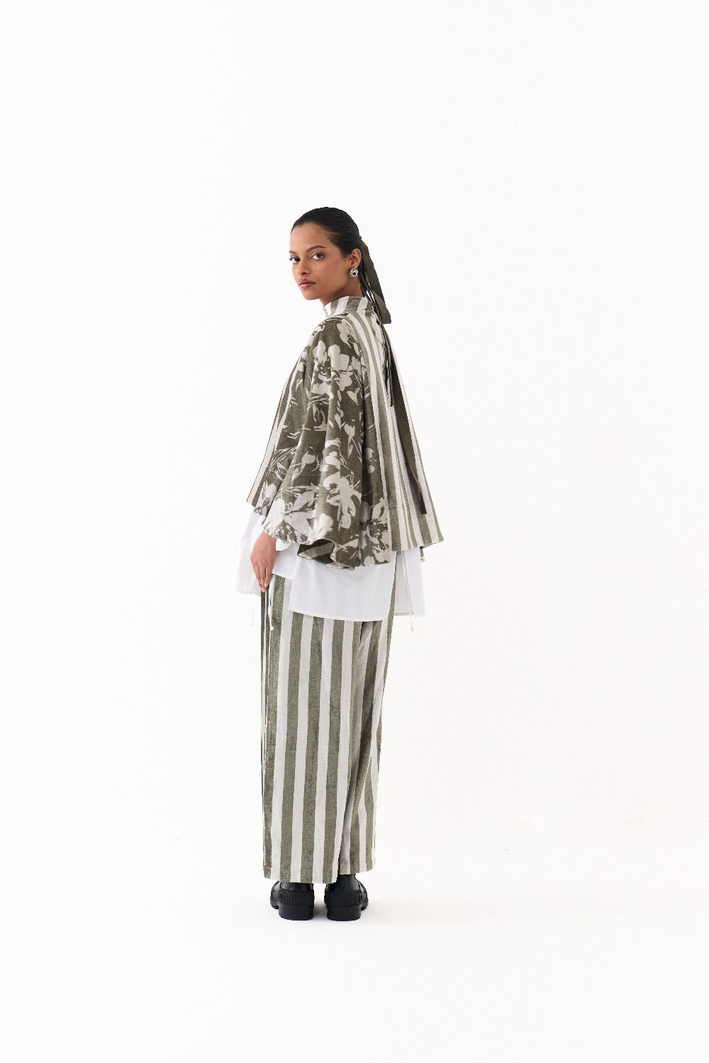 WIDE HEM PONCHO CO ORD (SET OF 3)-OLIVE STRIPE
