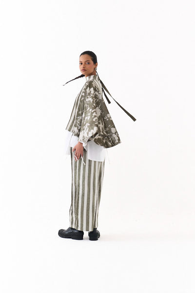 WIDE HEM PONCHO-OLIVE STRIPE/FLORAL