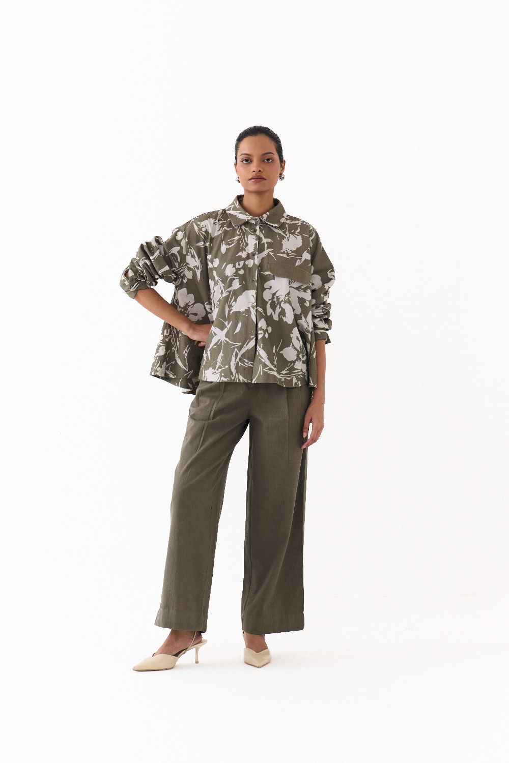 FLORAL WIDE HEM SHIRT-OLIVE FLORAL