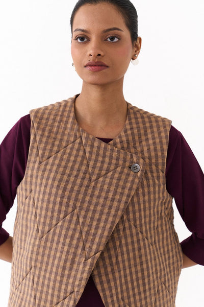 QUILTED VEST-CARAMEL