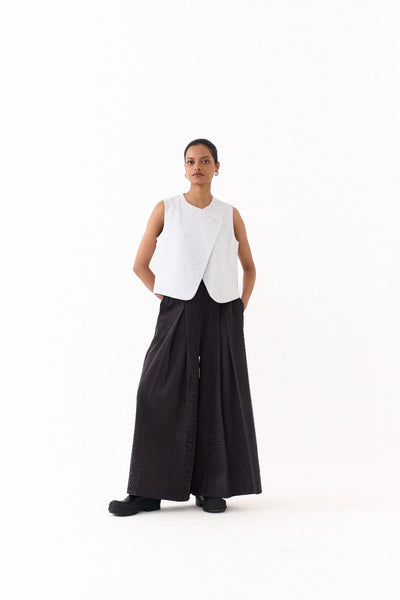 OVERLAP VEST-SPLASH PRINT IVORY