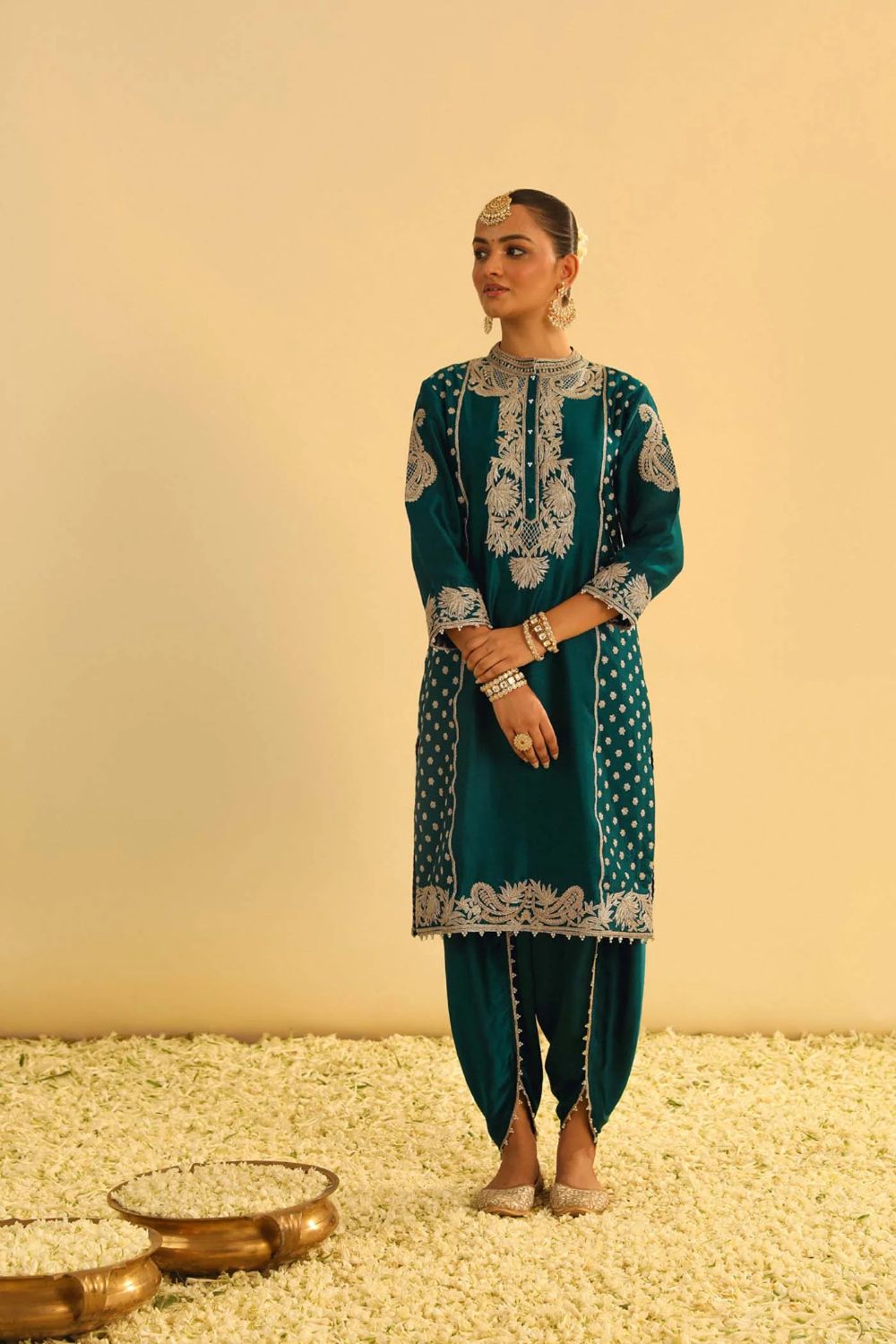 Aabish Short kurta with dhoti-Emerald green