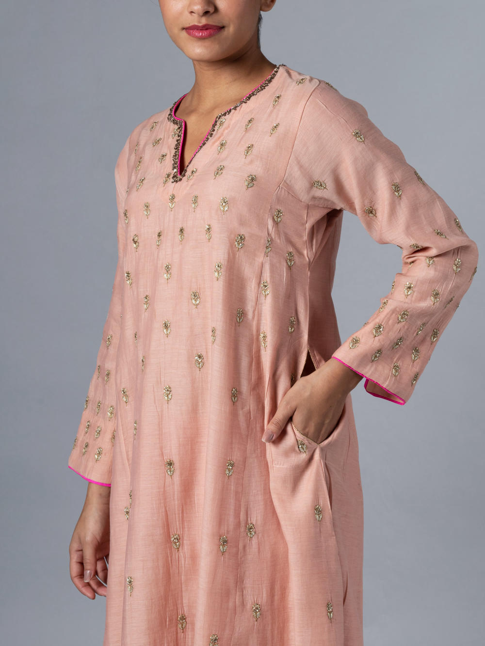 Aadab Kurta