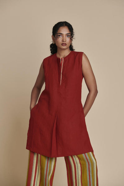 Anaar Leher Linen Sleeveless Kurta Set