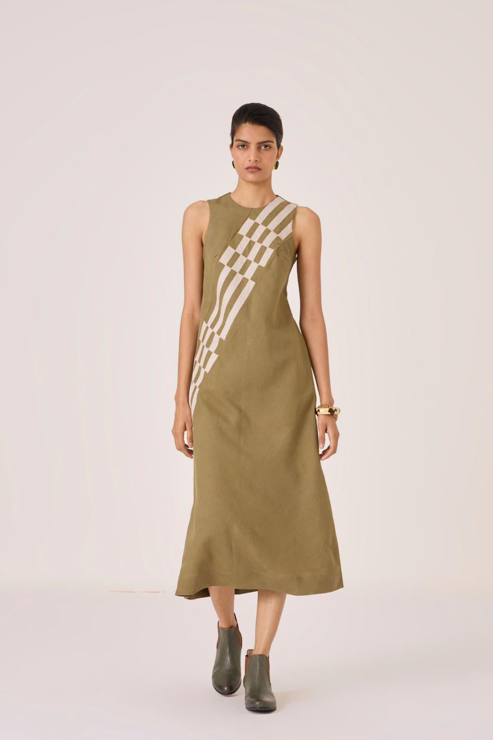 Anura Olive Midi Dress