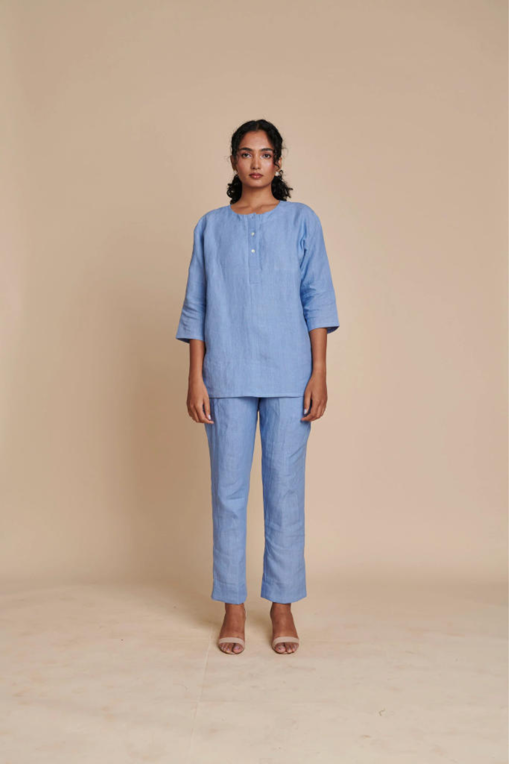 Ashwem Linen Short Kurta