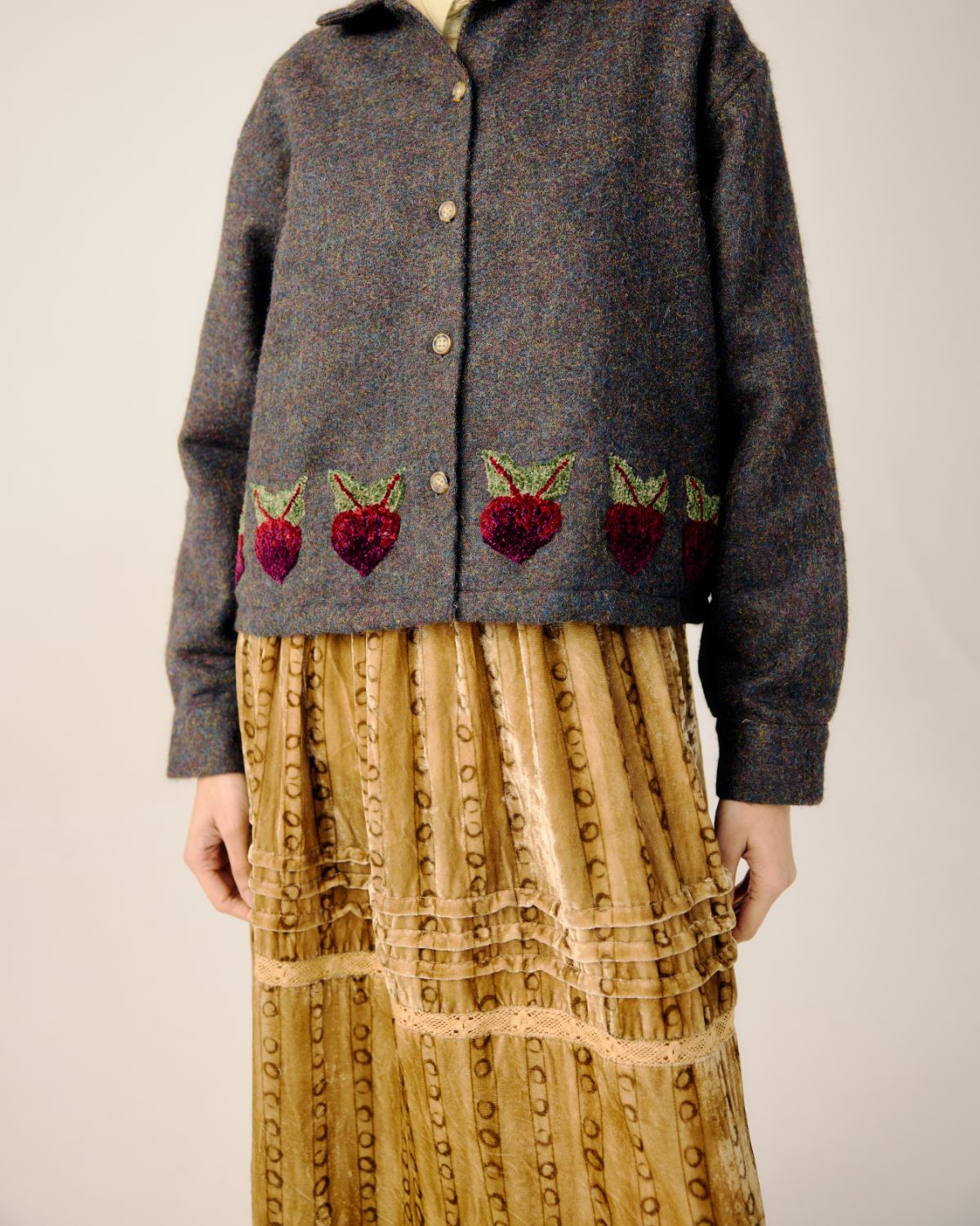 BOXY JACKET-Turnip Emb.