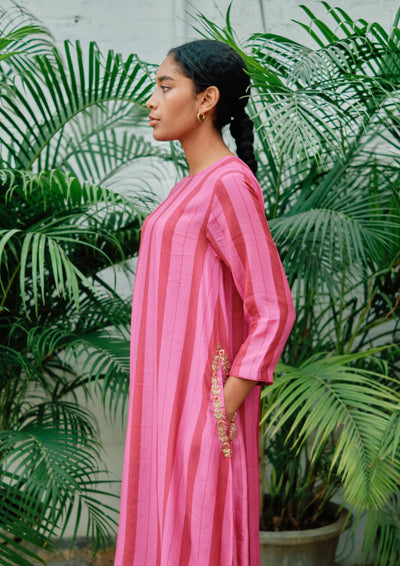 Bush Pink Embroidered Pocket Style