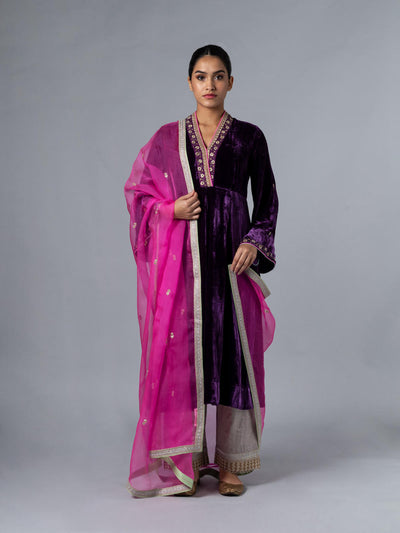 Banu Kurta