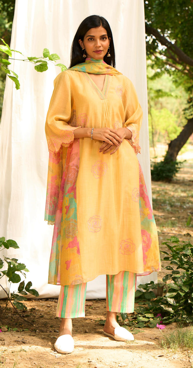 Rajhans Kurta Set