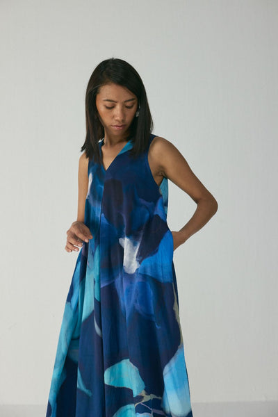 BLUE LAGOON V NECK DRESS