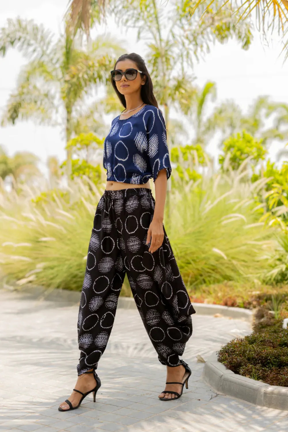 CIR SHIB CROP TOP-BLUE