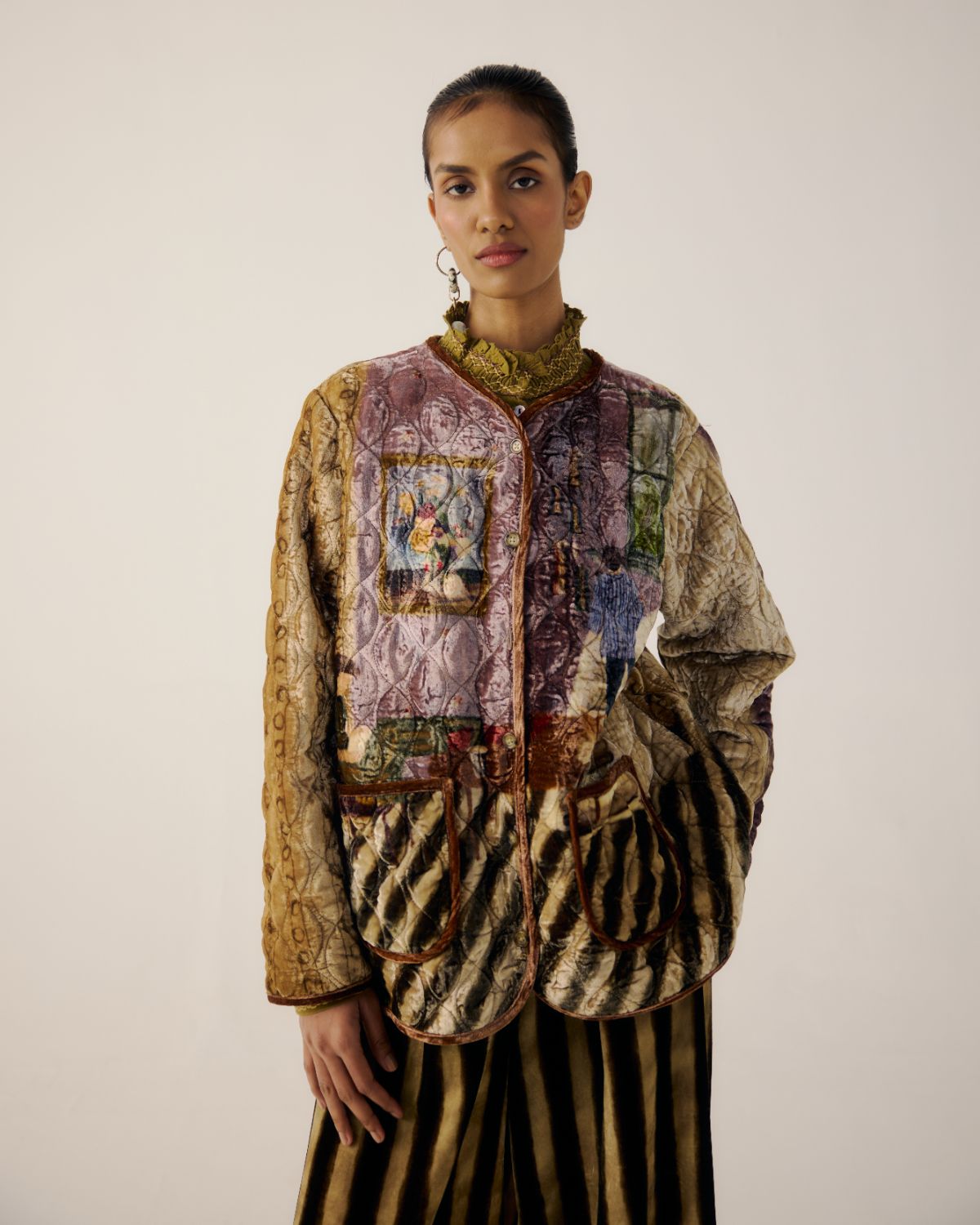 COLLARLESS QUILTED JACKET-Living Room