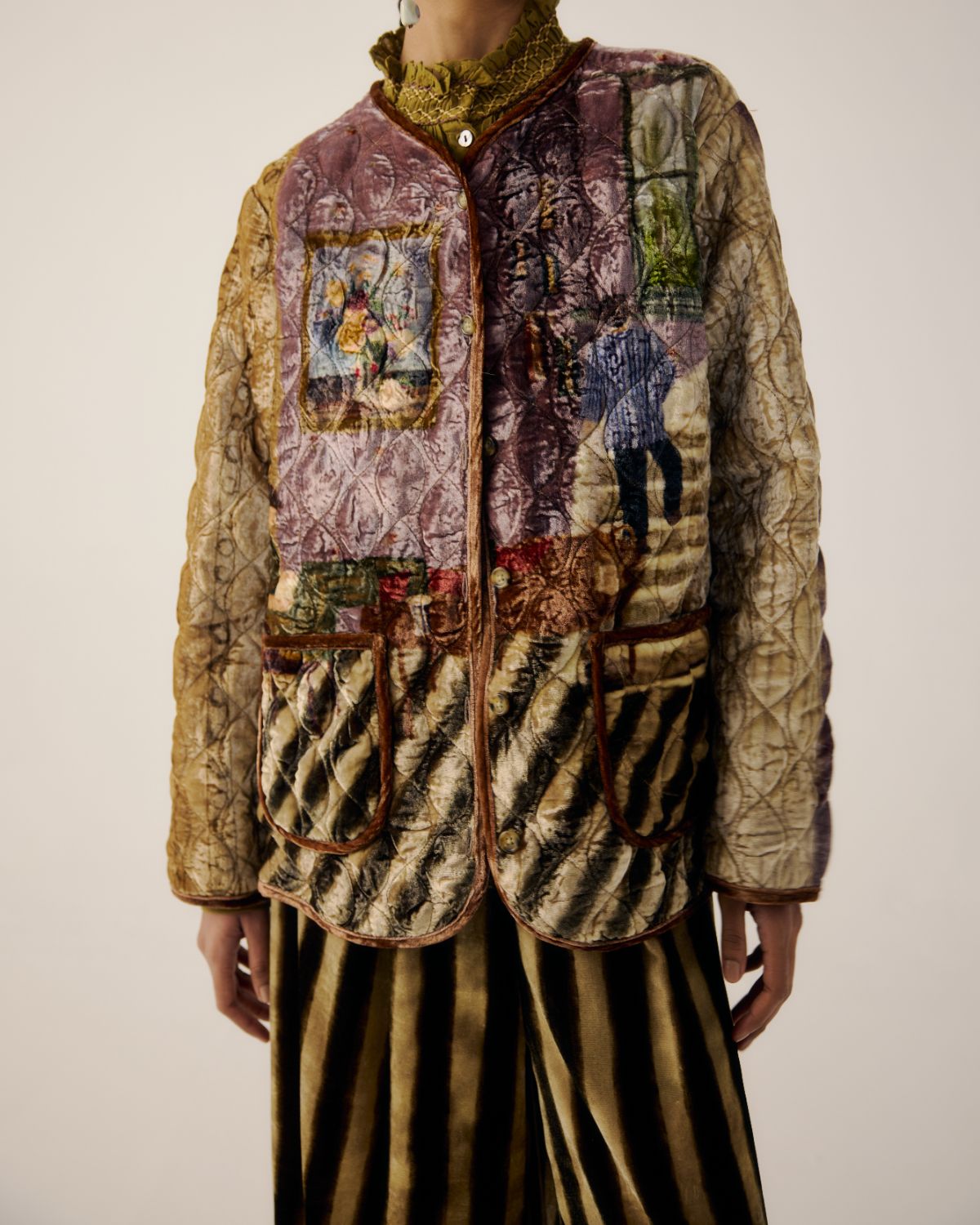 COLLARLESS QUILTED JACKET-Living Room