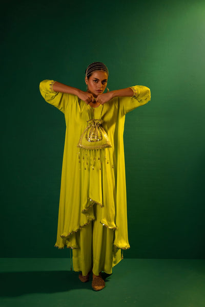 Chamakeen Anti Fit Kurta with oversized pant