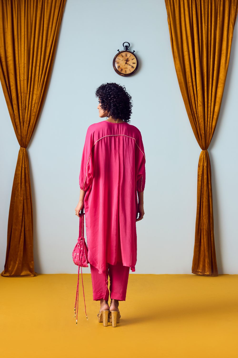 Shee Festive Hand-Embroidered Relaxed Kurta Set with Straight Pants