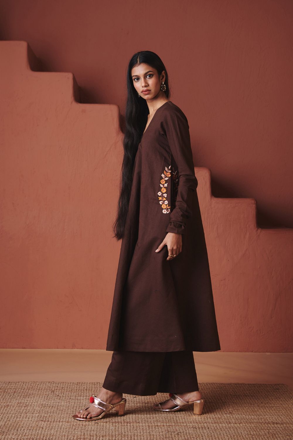 Coffee Co Linen Embroidered Pocket Kurta Set