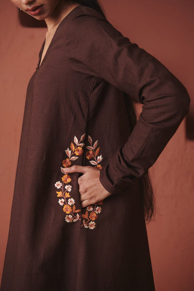 Coffee Co Linen Embroidered Pocket Kurta Set