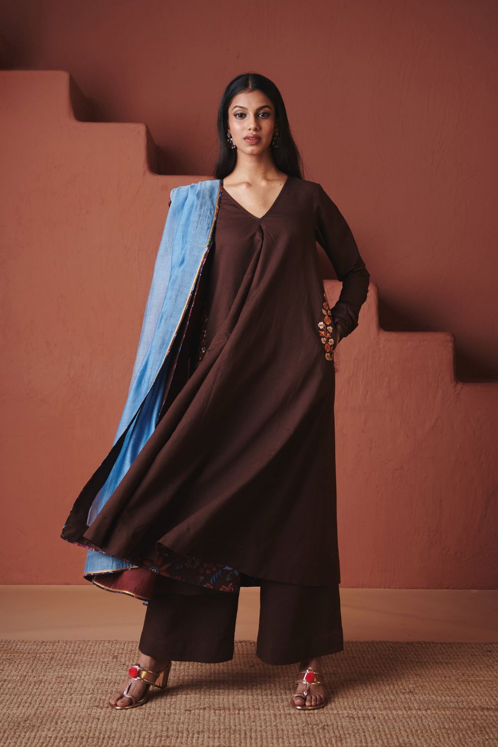 Coffee Co Linen Embroidered Pocket Kurta Set