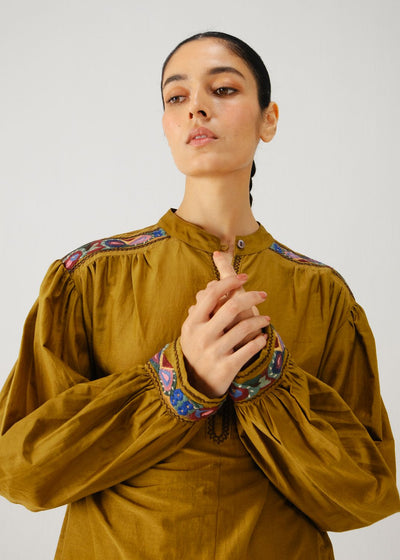 Peasant top-Olive band emb.