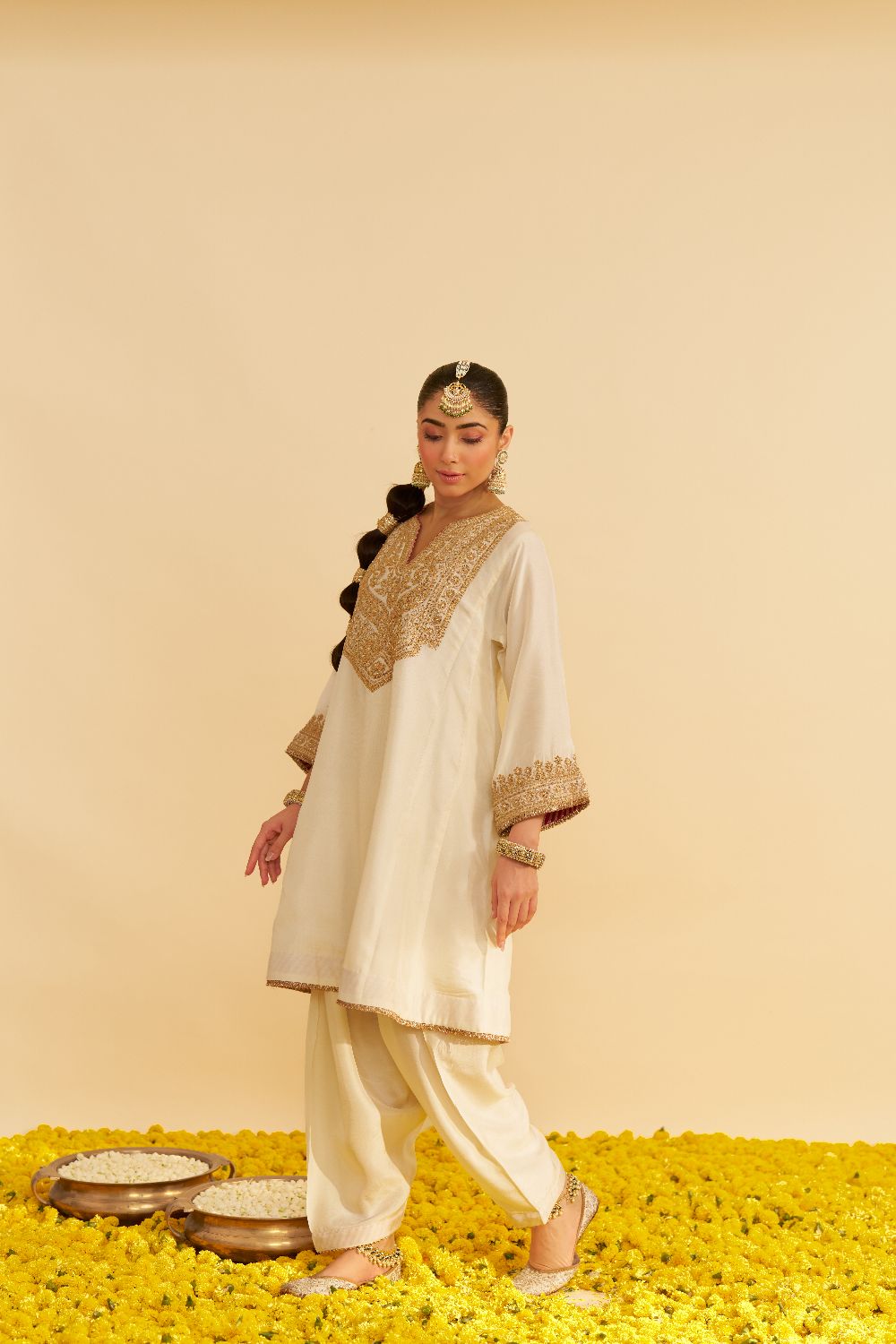 Mehza - Short Chauga With Salwar-Daisy Ivory