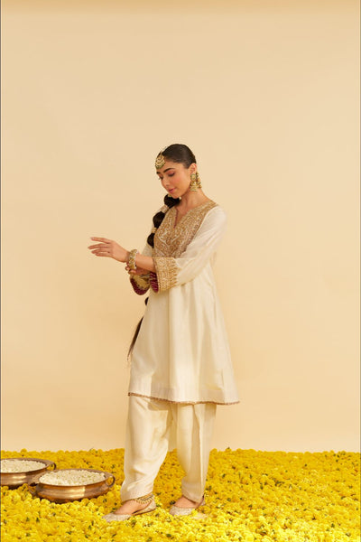 Mehza - Short Chauga With Salwar-Daisy Ivory