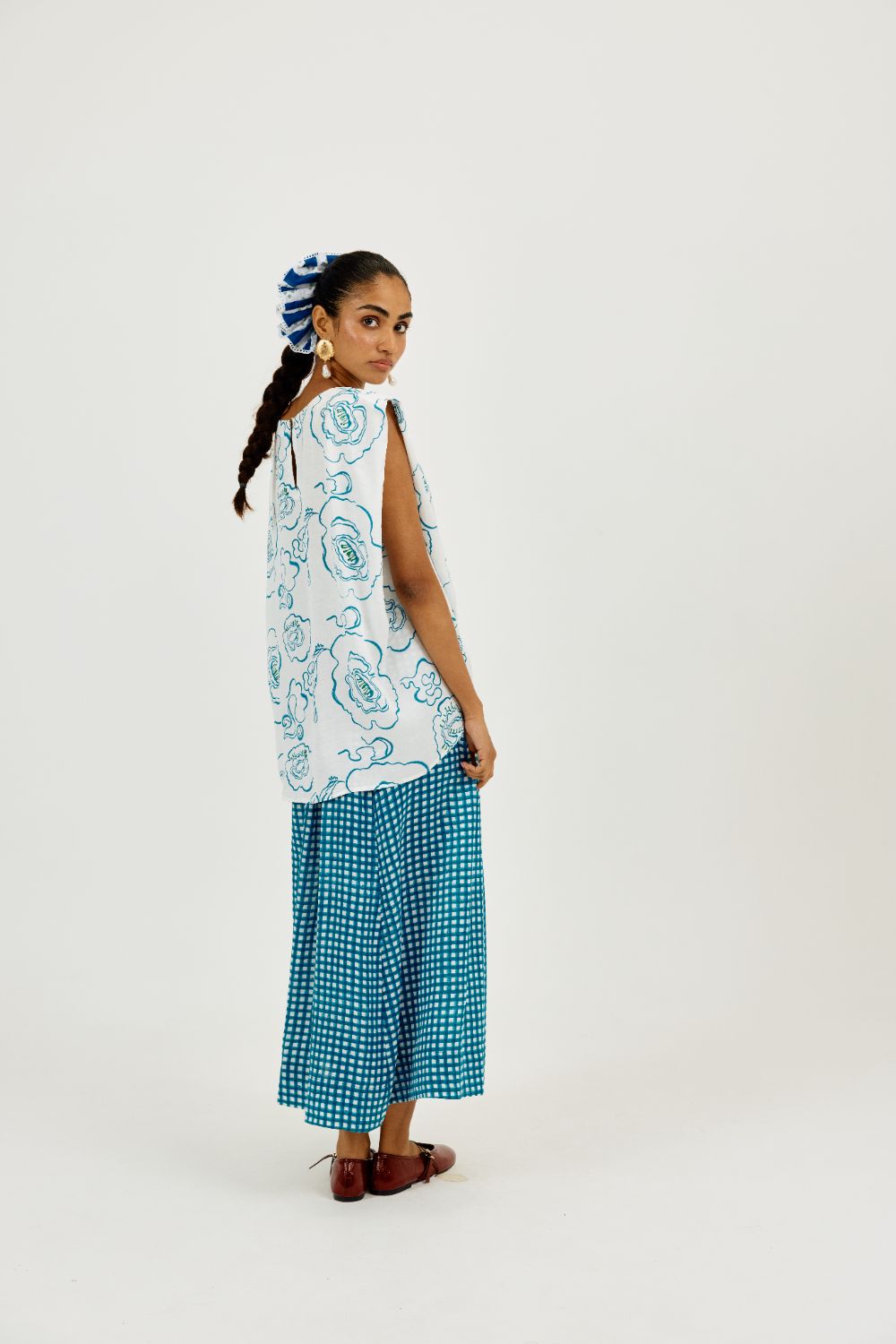 Amari top