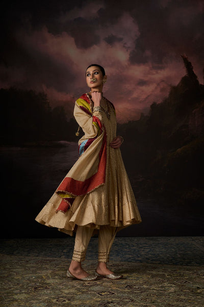 DAANIA KURTA