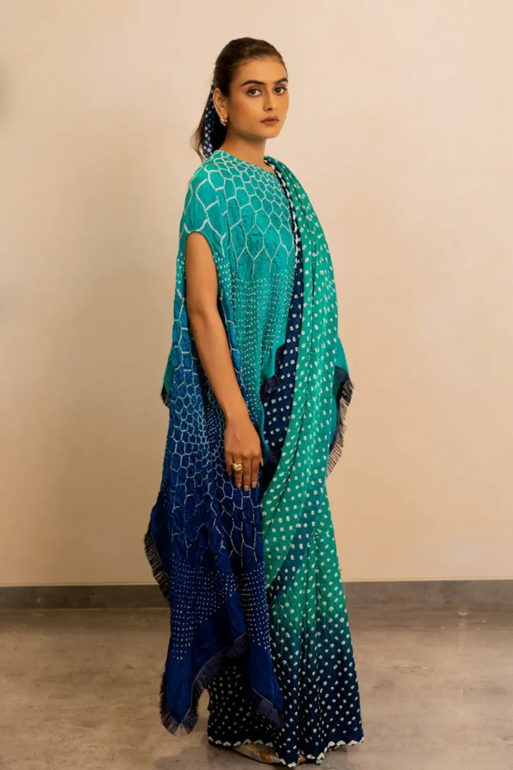 DOTS SHADED SAREE-BLUE GREEN SHADED