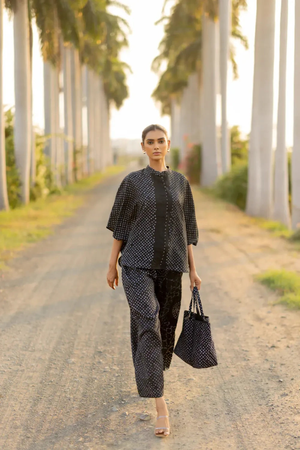 DOTS SHORT M KAF SHIRT-BLACK