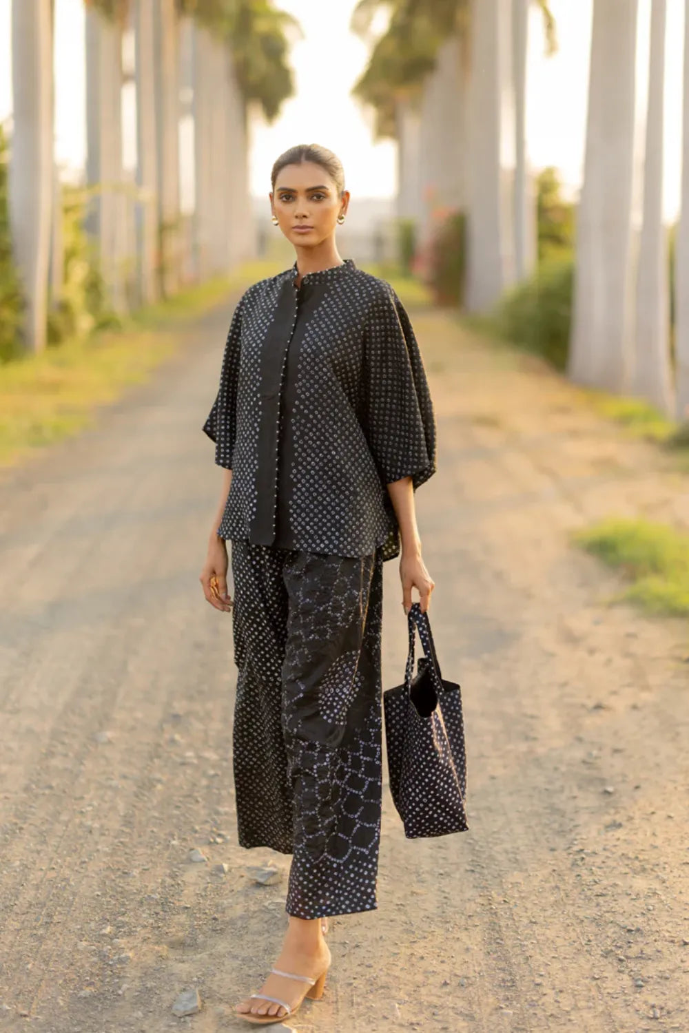 DOTS SHORT M KAF SHIRT-BLACK