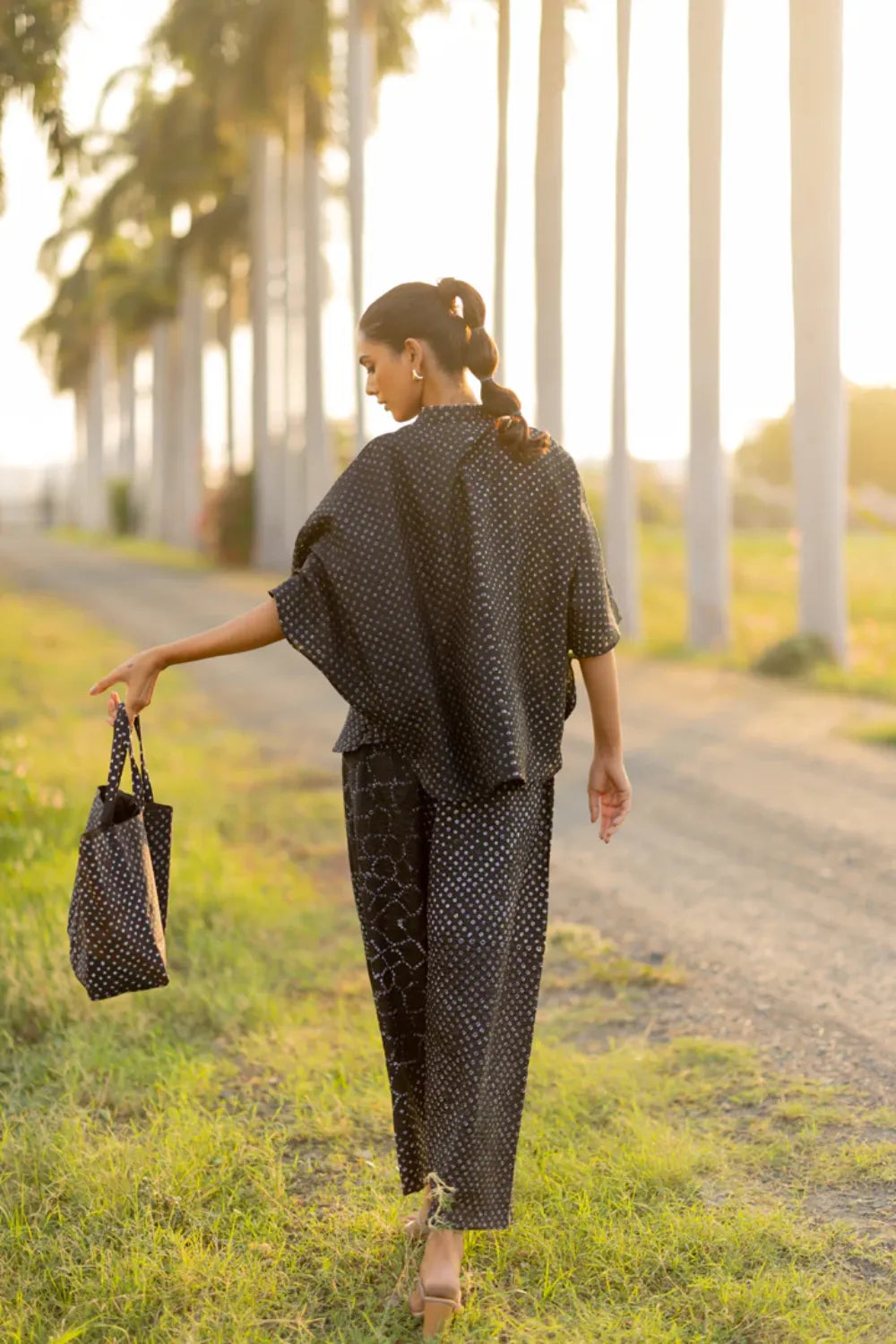 DOTS SHORT M KAF SHIRT-BLACK