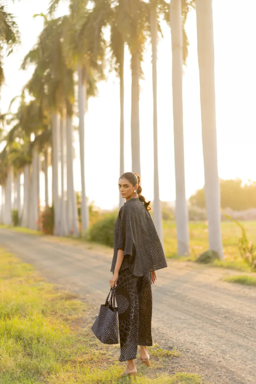 DOTS SHORT M KAF SHIRT-BLACK