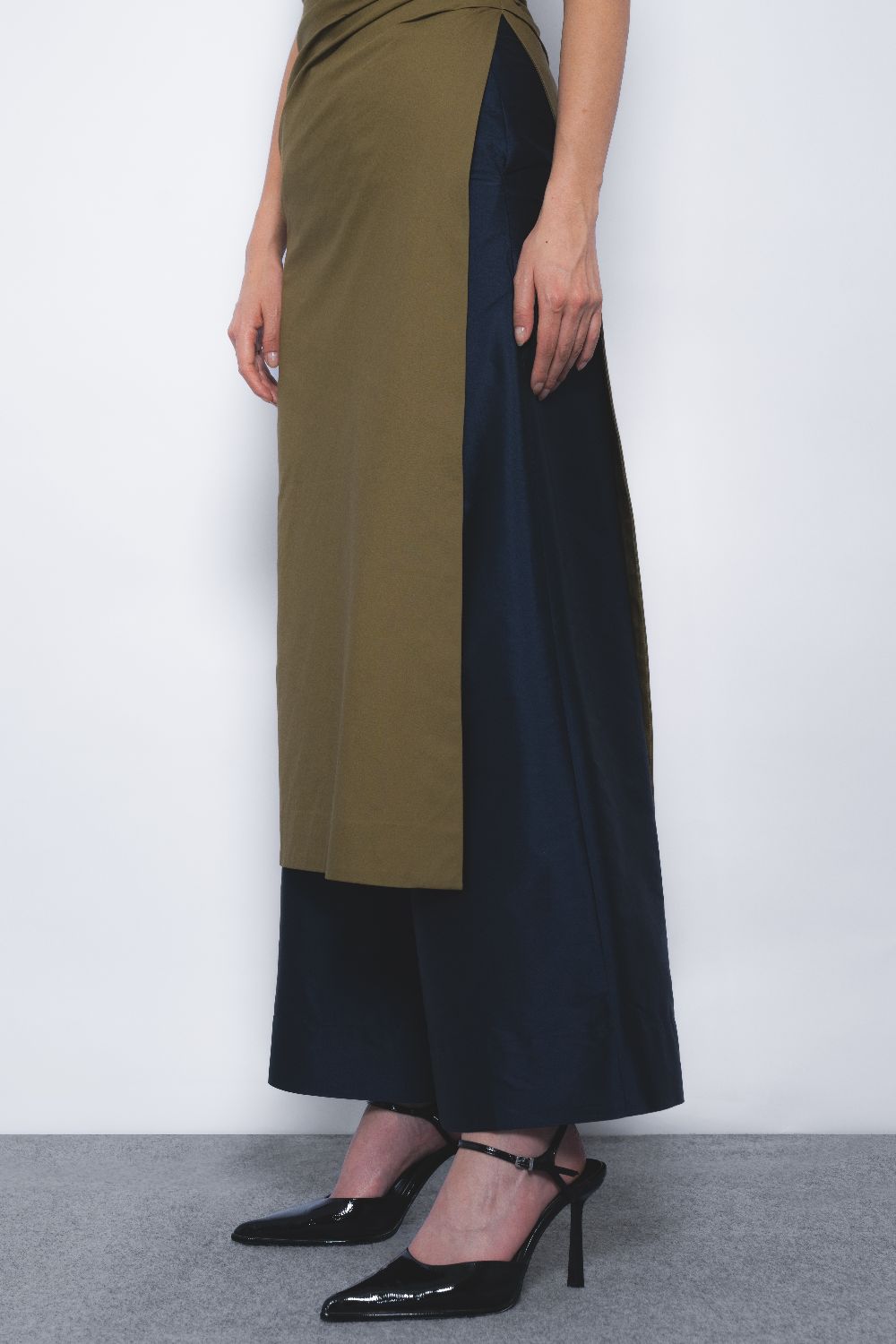 Arida Pants - Navy